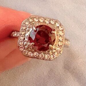 EUC Elegant Silver and Red Gemstone Ring. Faux Ruby with white crystals